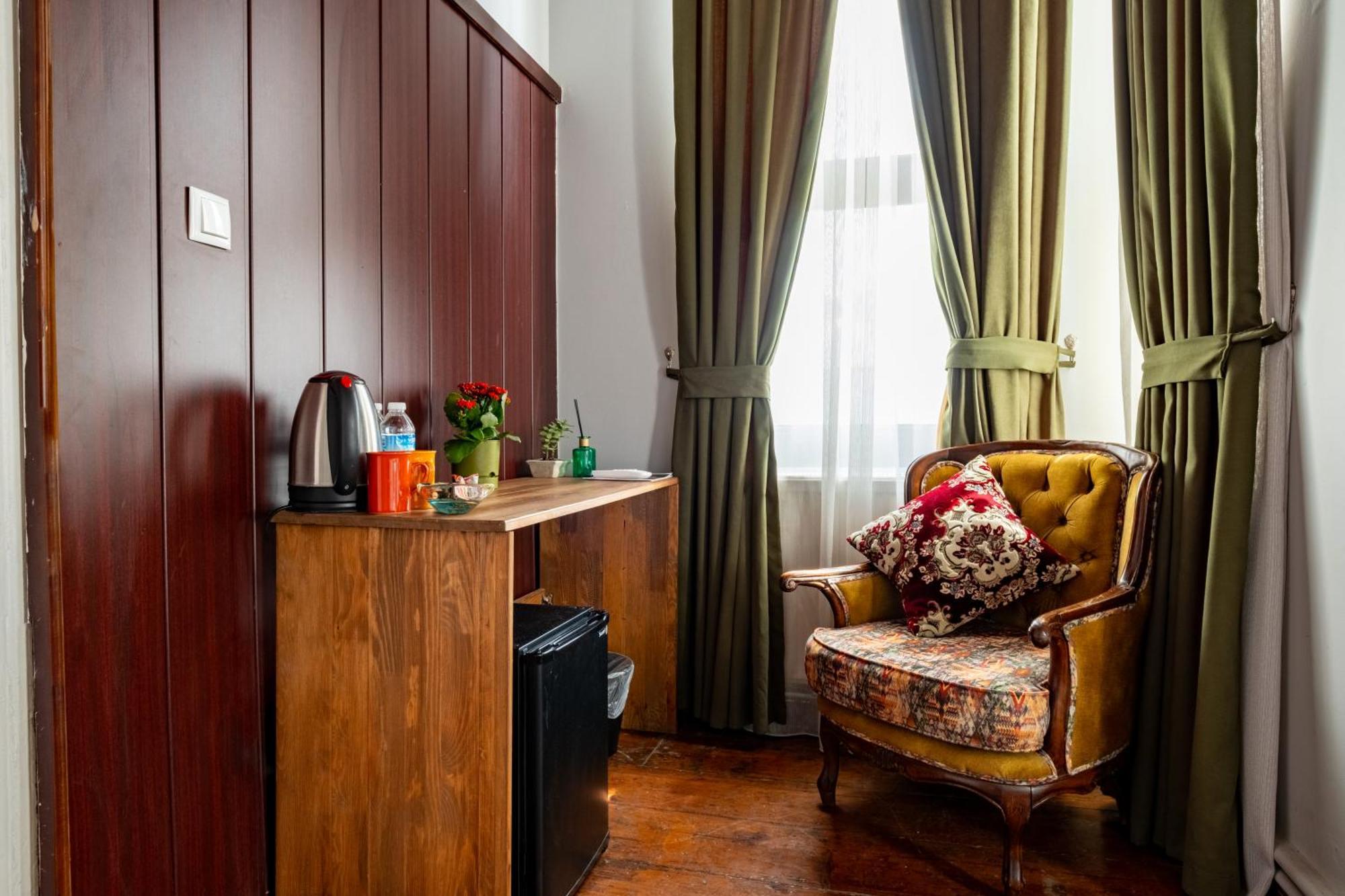 Nevalist Hotel Istanbul Exterior photo